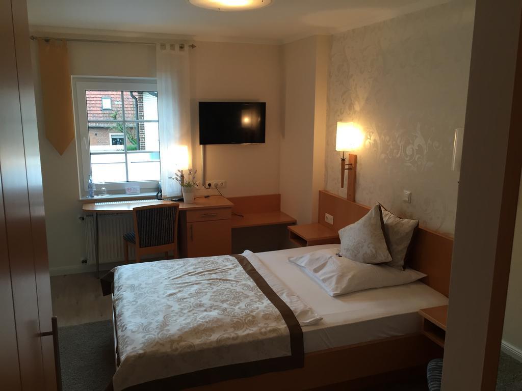ברסנברוק Hotel Restaurant Zum Heidekrug מראה חיצוני תמונה